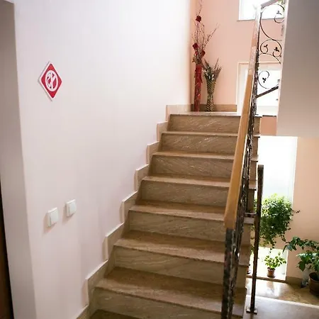 Strada Valea Fanatelor Villa